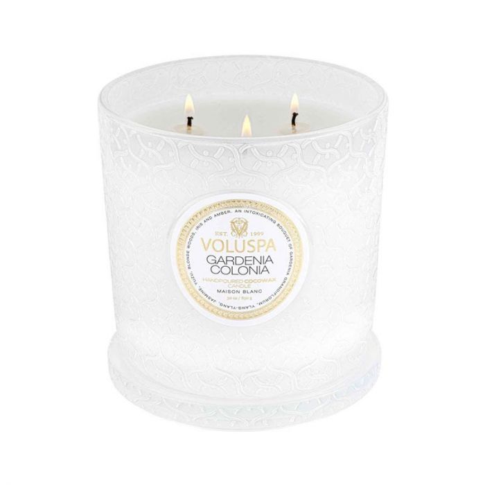 GARDENIA COLONIA LUXE CANDLE - شمعة فاخرة برائحة الغردينيا | VOLUSPA - فولوسبا GARDENIA COLONIA LUXE CANDLE - شمعة فاخرة برائحة الغردينيا | VOLUSPA - فولوسبا