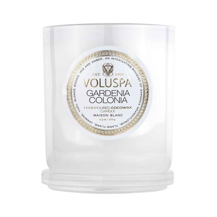 GARDENIA COLONIA CLASSIC CANDLE - شمعة كلاسيكية برائحة الغردينيا | VOLUSPA - فولوسبا GARDENIA COLONIA CLASSIC CANDLE - شمعة كلاسيكية برائحة الغردينيا | VOLUSPA - فولوسبا
