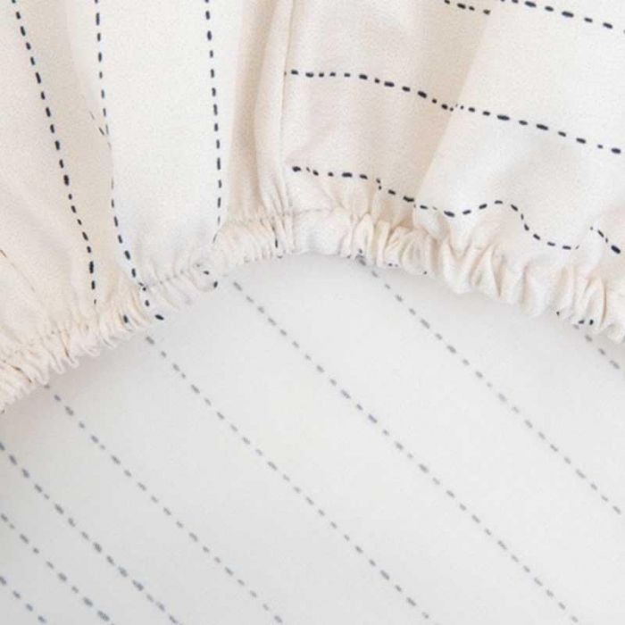 BOSSTENA NAVY FITTED SHEET 160CMX200CM - ØºØ·Ø§Ø¡ Ù„Ø­Ø§Ù BOSSTENA ÙƒØ­Ù„ÙŠ Ø§Ù„Ù„ÙˆÙ† | HUGO BOSS - هوجو بوس