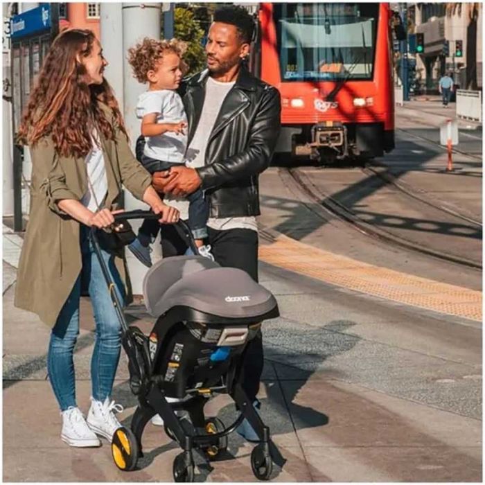 DOONA CAR SEAT GREY HOUND WITH ISOFIX BASE - مقعد سيارة | DOONA - دونا