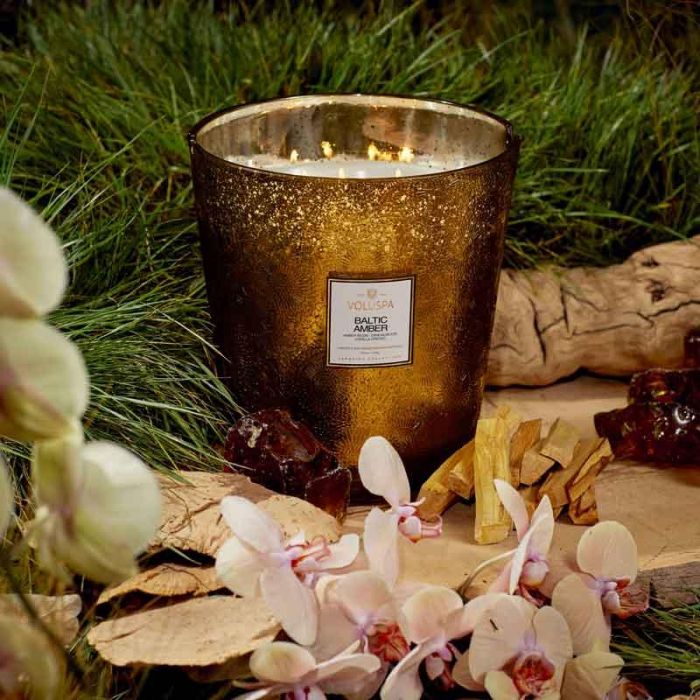 BALTIC AMBER 5 WICK HEARTH 123 OZ- شمعة | VOLUSPA - فولوسبا BALTIC AMBER 5 WICK HEARTH 123 OZ- شمعة | VOLUSPA - فولوسبا