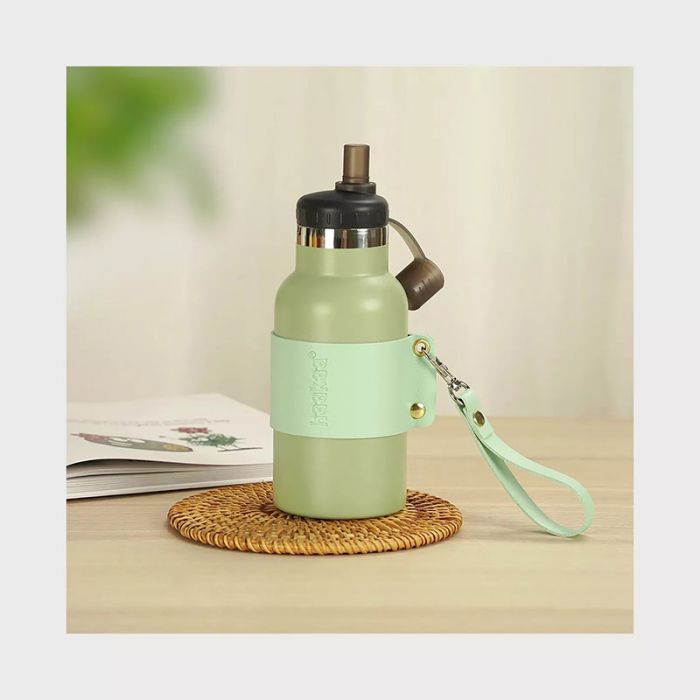 EASY-CARRY INSULATED WATER BOTTLE - AVOCADO - زجاجة رضاعة | HAAKAA - هاكا EASY-CARRY INSULATED WATER BOTTLE - AVOCADO - زجاجة رضاعة | HAAKAA - هاكا