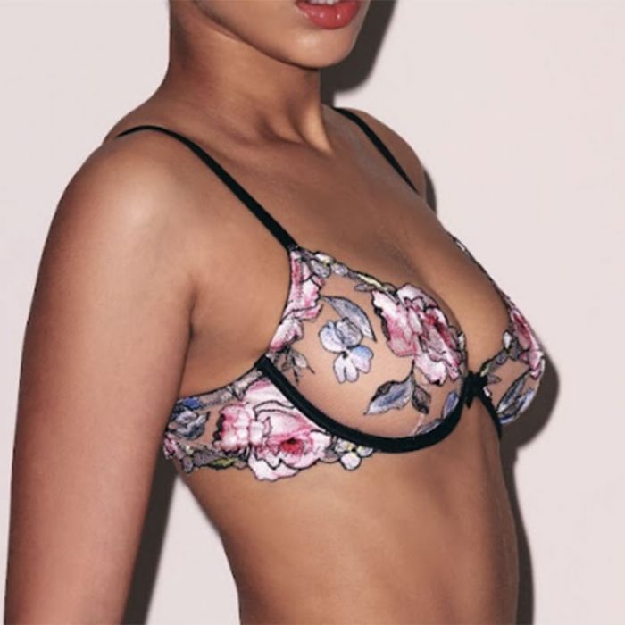 FIDELIA EMBROIDERY DEMI BRA - صدرية ذات سلك داخلي | FLEUR DU MAL -فلور دو مال FIDELIA EMBROIDERY DEMI BRA - صدرية ذات سلك داخلي | FLEUR DU MAL -فلور دو مال