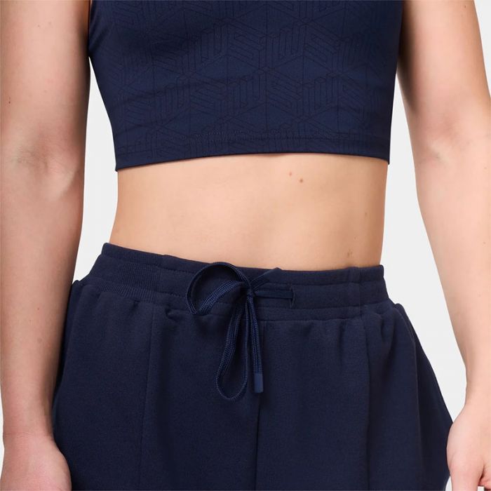 ESSENTIAL SLIM JOGGER - بنطلون رياضي | SQUATWOLF - سكوات ولف ESSENTIAL SLIM JOGGER - بنطلون رياضي | SQUATWOLF - سكوات ولف