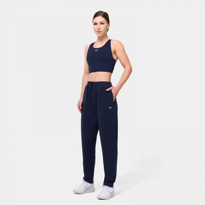ESSENTIAL SLIM JOGGER - بنطلون رياضي | SQUATWOLF - سكوات ولف ESSENTIAL SLIM JOGGER - بنطلون رياضي | SQUATWOLF - سكوات ولف