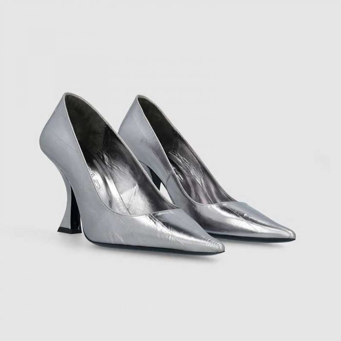 VIVA PUMP - أحذية نسائية | BY FAR - باي فار VIVA PUMP - أحذية نسائية | BY FAR - باي فار