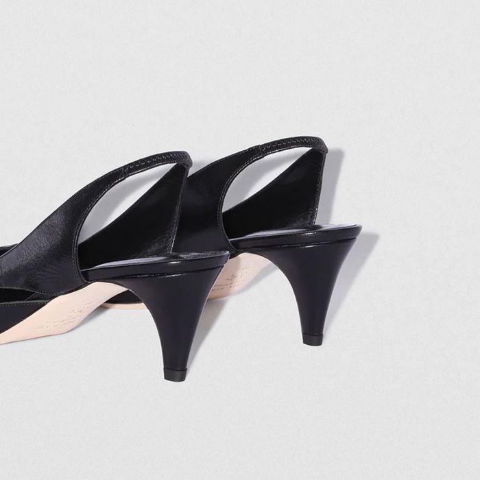 RUNA SLING BACK - صندل | BY FAR - باي فار RUNA SLING BACK - صندل | BY FAR - باي فار