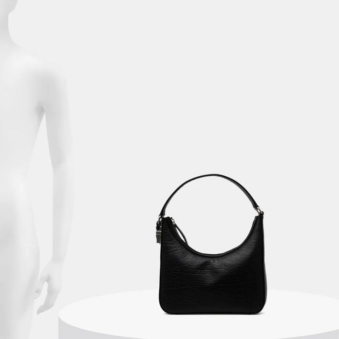 RHEA BLACK LARGE - حقائب يد نسائية | BY FAR - باي فار RHEA BLACK LARGE - حقائب يد نسائية | BY FAR - باي فار