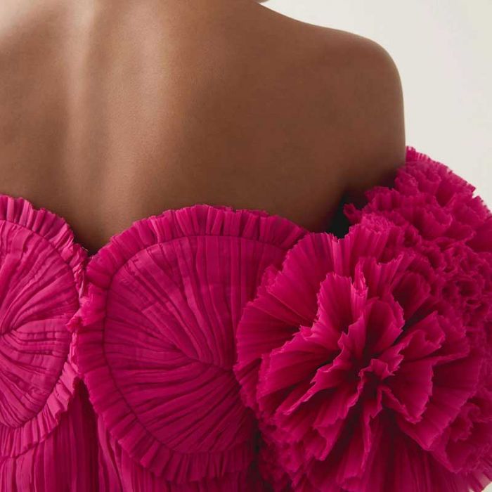 CRYSTALLISE PLEATED GOWN - فستان | AJE - اي جي إي CRYSTALLISE PLEATED GOWN - فستان | AJE - اي جي إي