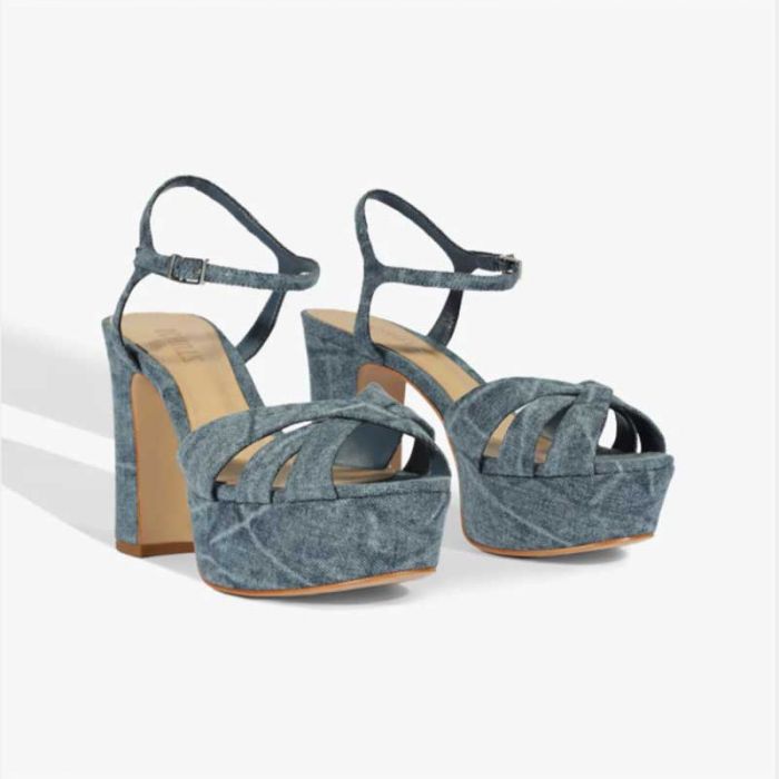 MULES - صنادل نسائية | SCHUTZ - شوتز MULES - صنادل نسائية | SCHUTZ - شوتز