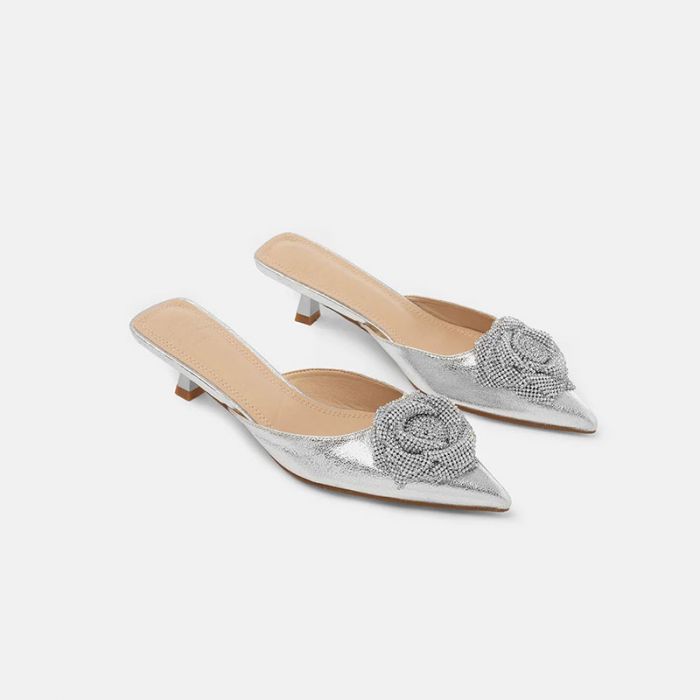 MANCHESTER SLIP ON - أحذية نسائية | TWENTY FOUR HAITCH - توينتي فور إيتش MANCHESTER SLIP ON - أحذية نسائية | TWENTY FOUR HAITCH - توينتي فور إيتش
