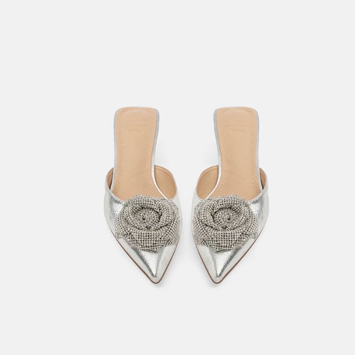 MANCHESTER SLIP ON - أحذية نسائية | TWENTY FOUR HAITCH - توينتي فور إيتش MANCHESTER SLIP ON - أحذية نسائية | TWENTY FOUR HAITCH - توينتي فور إيتش