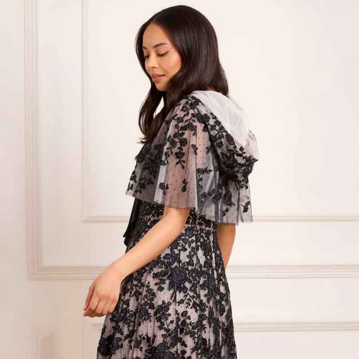 ROSA HOODED SHORT CAPE - فستان | NEEDLE & THREAD - نيدل & ثريد ROSA HOODED SHORT CAPE - فستان | NEEDLE & THREAD - نيدل & ثريد