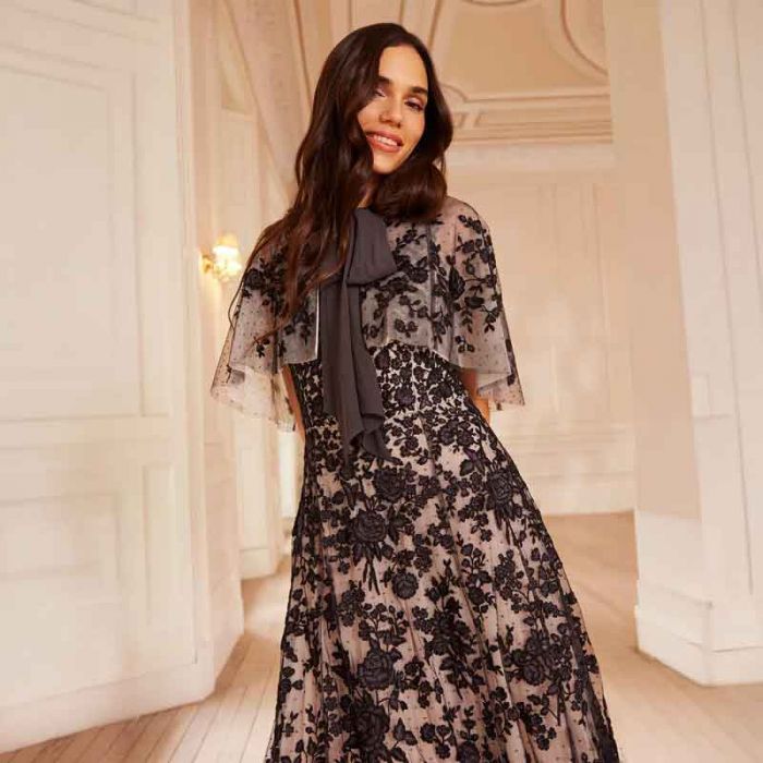 ROSA HOODED SHORT CAPE - فستان | NEEDLE & THREAD - نيدل & ثريد ROSA HOODED SHORT CAPE - فستان | NEEDLE & THREAD - نيدل & ثريد