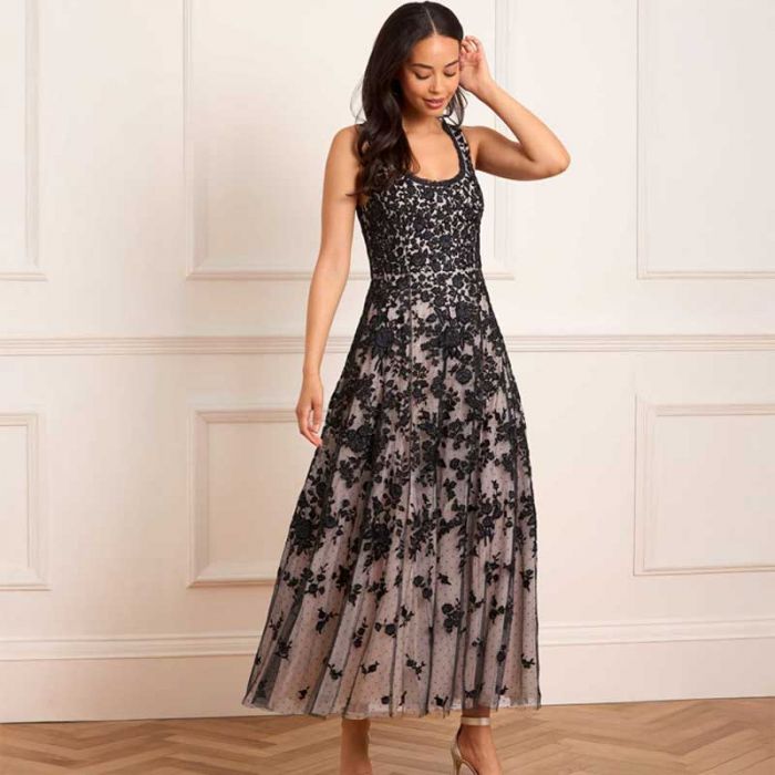 ROSA SCOOP NECK ANKLE GOWN - فستان | NEEDLE & THREAD - نيدل & ثريد ROSA SCOOP NECK ANKLE GOWN - فستان | NEEDLE & THREAD - نيدل & ثريد