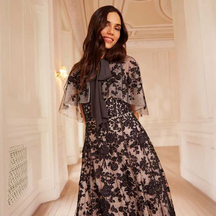 ROSA SCOOP NECK ANKLE GOWN - فستان | NEEDLE & THREAD - نيدل & ثريد ROSA SCOOP NECK ANKLE GOWN - فستان | NEEDLE & THREAD - نيدل & ثريد