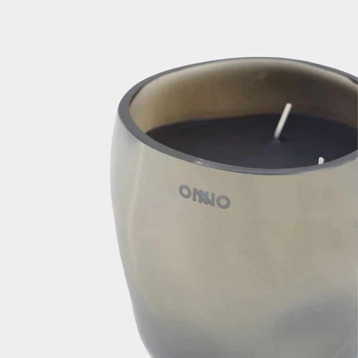CAPE S SMOKED GREY MUSE: ONNO - شمعة معطرة | ONNO - أونو CAPE S SMOKED GREY MUSE: ONNO - شمعة معطرة | ONNO - أونو
