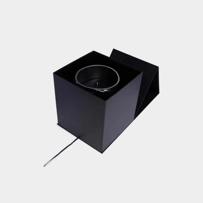 CAPE L SMOKED GREY MUSE: ONNO - شمعة معطرة | ONNO - أونو CAPE L SMOKED GREY MUSE: ONNO - شمعة معطرة | ONNO - أونو