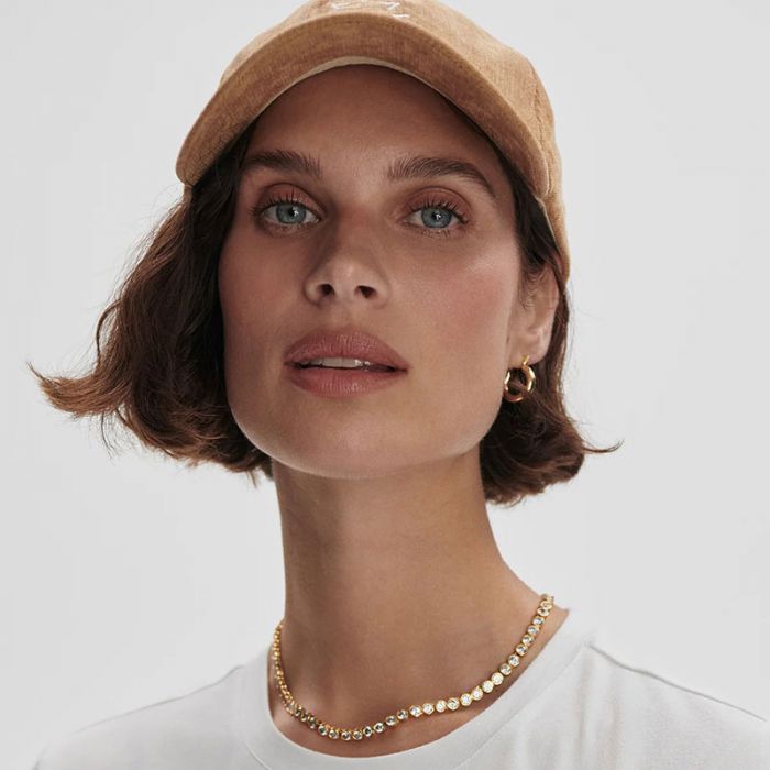 REGINA FITTED TEE - تي شيرت | VARLEY - فارلى REGINA FITTED TEE - تي شيرت | VARLEY - فارلى