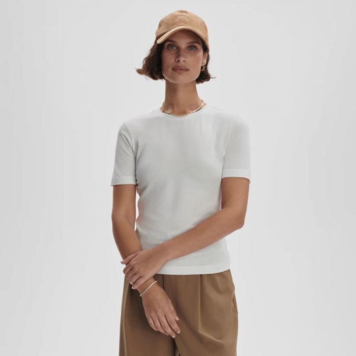 REGINA FITTED TEE - تي شيرت | VARLEY - فارلى REGINA FITTED TEE - تي شيرت | VARLEY - فارلى