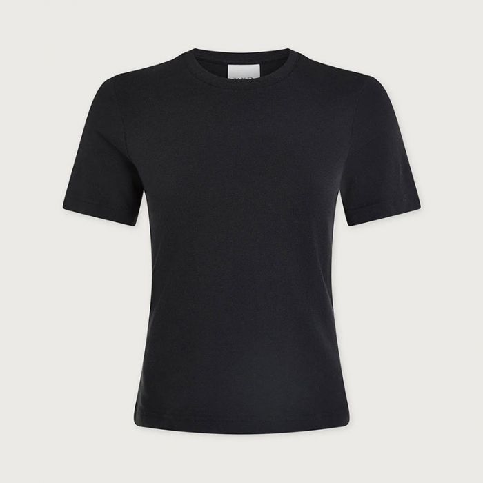 REGINA FITTED TEE - تي شيرت | VARLEY - فارلى REGINA FITTED TEE - تي شيرت | VARLEY - فارلى