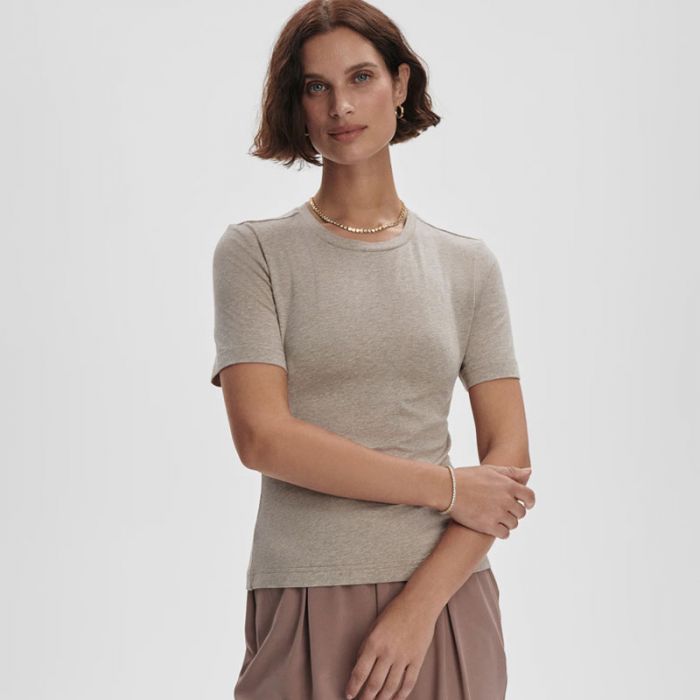 REGINA FITTED TEE - تي شيرت | VARLEY - فارلى REGINA FITTED TEE - تي شيرت | VARLEY - فارلى