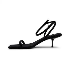 JESSIE LOGO SANDAL - صنادل نسائية