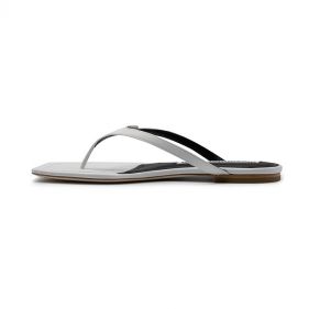IVY FLAT THONG SANDAL WHITE - صنادل نسائية