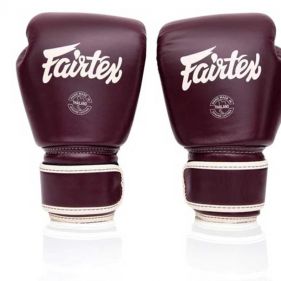 BOXING GLOVES 8 OZ - قفازات