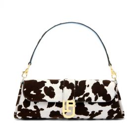 SHOULDER BAG - حقيبة على الكتف