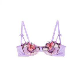 BUTTERFLY EMB. BALCONETTE BRA - حمالة الصدر البالكونيت المطرزة بتصميم فراشة