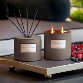 SCENTED CANDLE WILD BERRIES 650GR - شموع