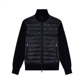ZIPPED PULLOVER - بلوزة صوفية
