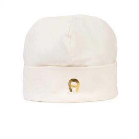 HAT - قبعة
