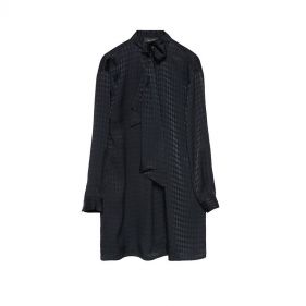 JACQUARD SATIN MINI DRESS WITH BOW DETAIL  - فستان