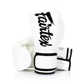 BOXING GLOVES - قفازات