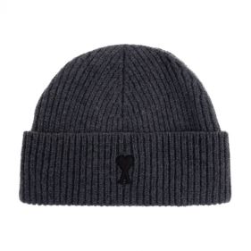 BEANIE  - كاب/ طاقية